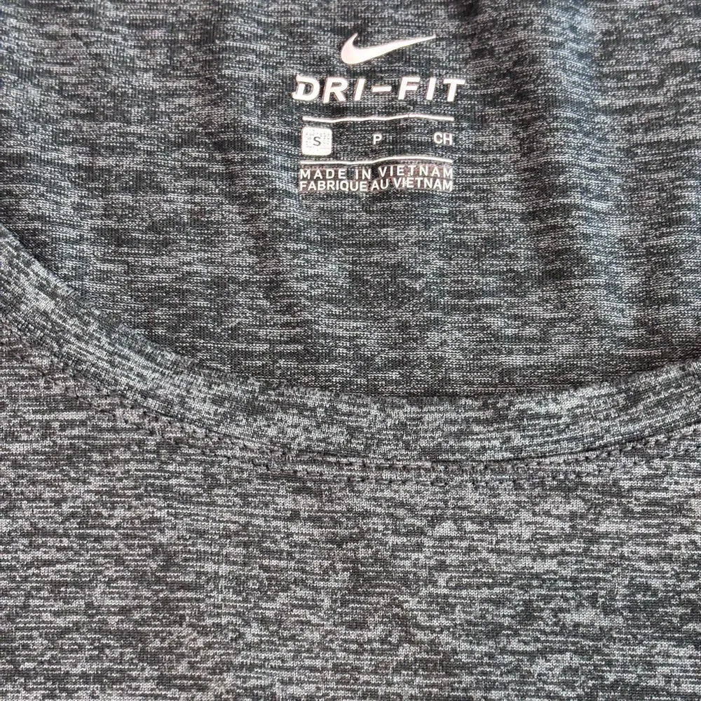 Nike Gray Short Sleeve Tee Athletic Wear